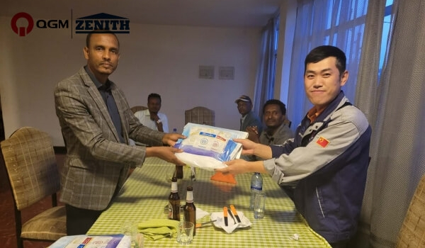 Elkészült az új QGM QT6 blokkgyártó gépsor nekemte a háború utáni újjáépítéshez.