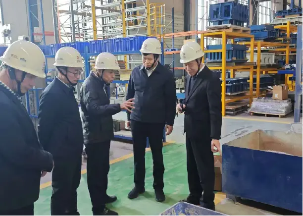 A Quanzhou Városi Tudományos és Technológiai Iroda kutatásokat végez a Quangong Machinery Co., Ltd.-nél, célzott támogatást nyújtva a K+F beruházások fellendítéséhez.